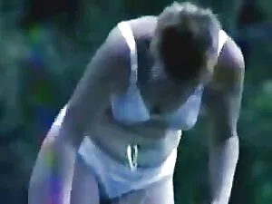 Una ragazza il cui s ...
