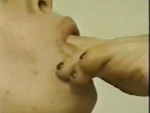 Moglie si fa scopare ...